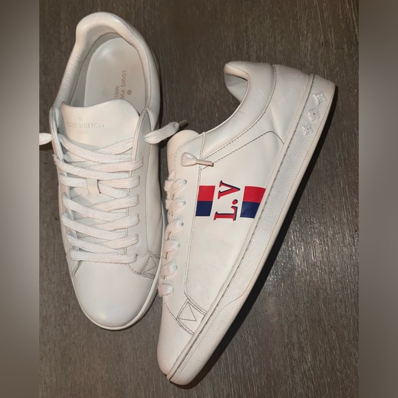 CYBER SALE | Louis Vuitton White Leather LV & Monogram Trainers - Picture 1 of 10